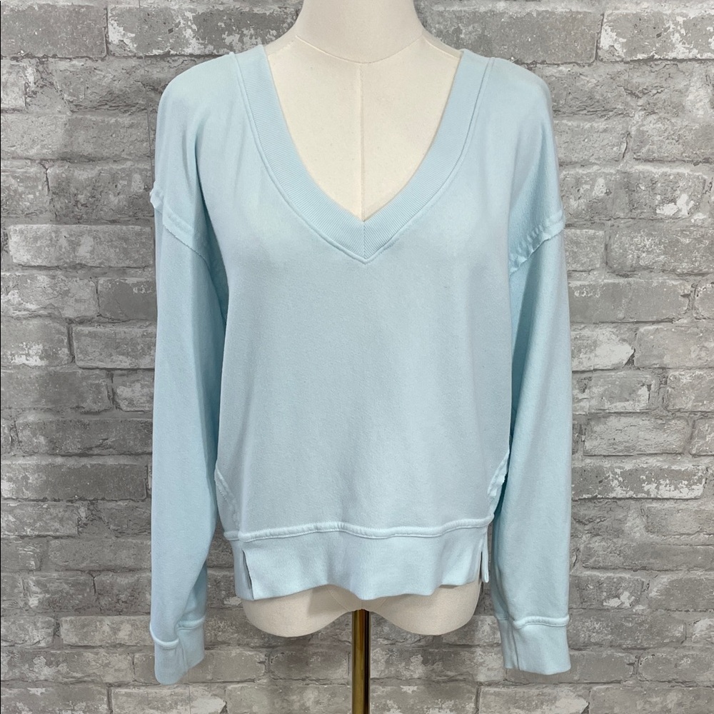 Michael Stars Soft Blue Vneck Sweatshirt
